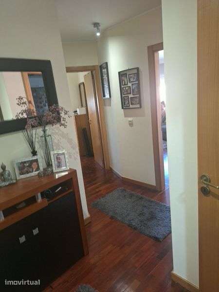 Apartamento T1+1 - Grande imagem: 2/12