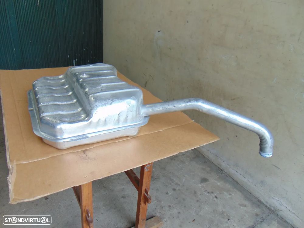 Renault 4L depósito gasolina - 9