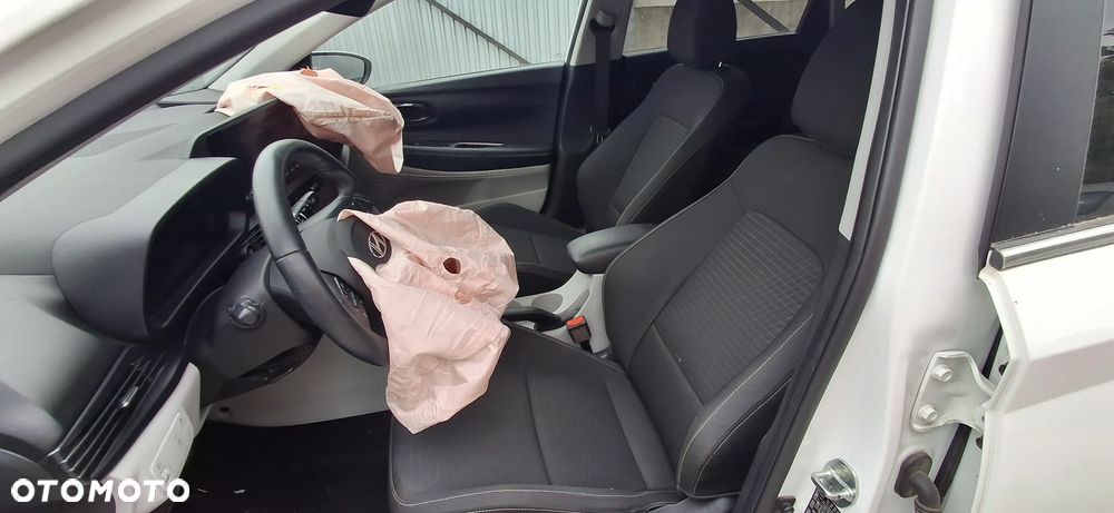 Hyundai i20 1.0 T-GDI 48V-Hybrid DCT Trend - 11