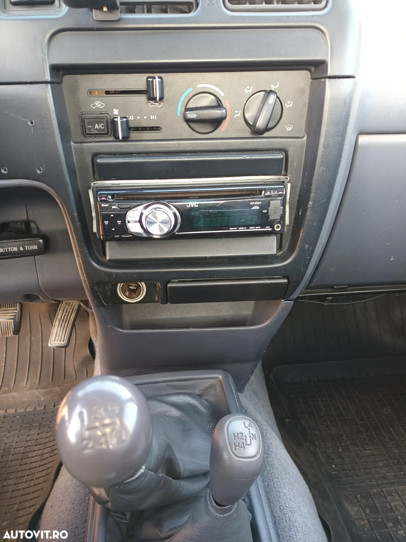 Toyota Hilux - 27