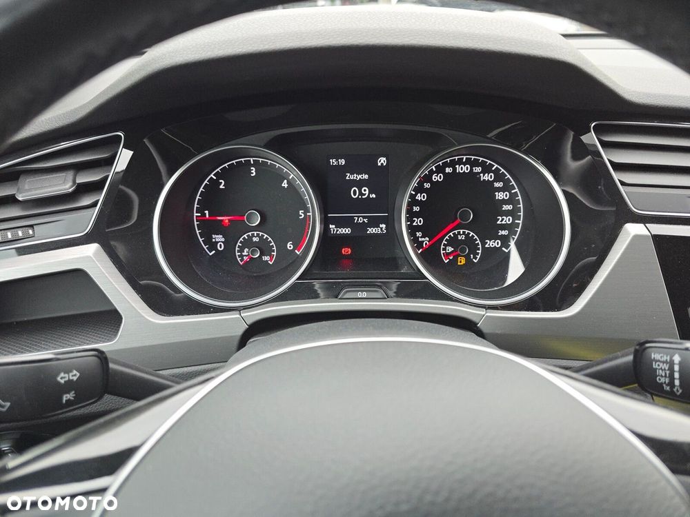 Volkswagen Touran - 14