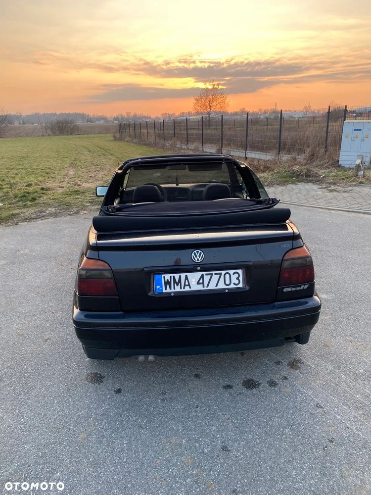 Volkswagen Golf - 16