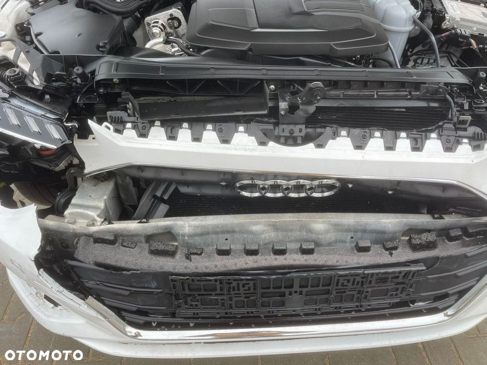 Audi A4 Limousine - 11