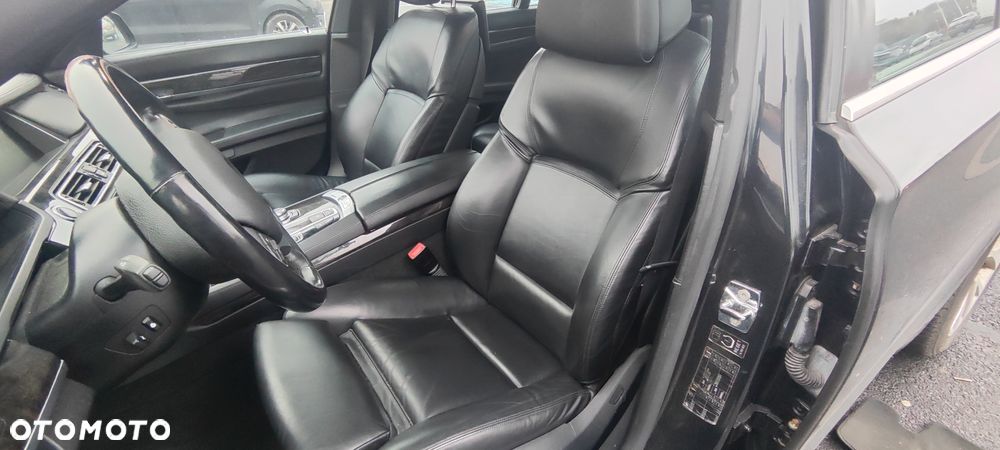 BMW Seria 7 740d Edition Exclusive - 9