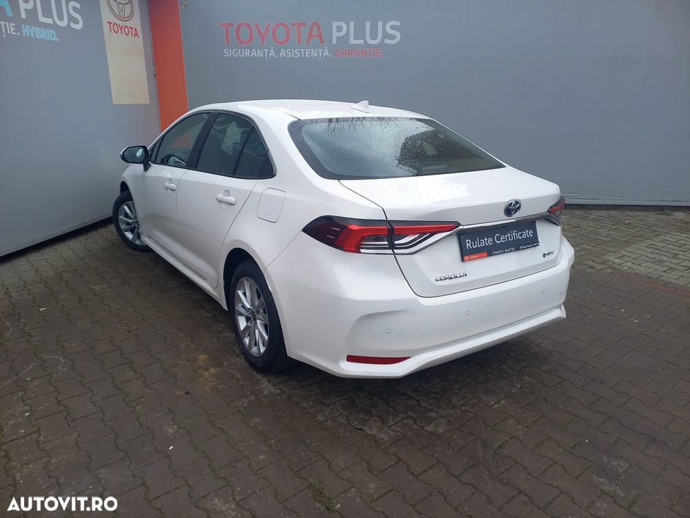 Toyota Corolla 1.8 HSD Business - 3