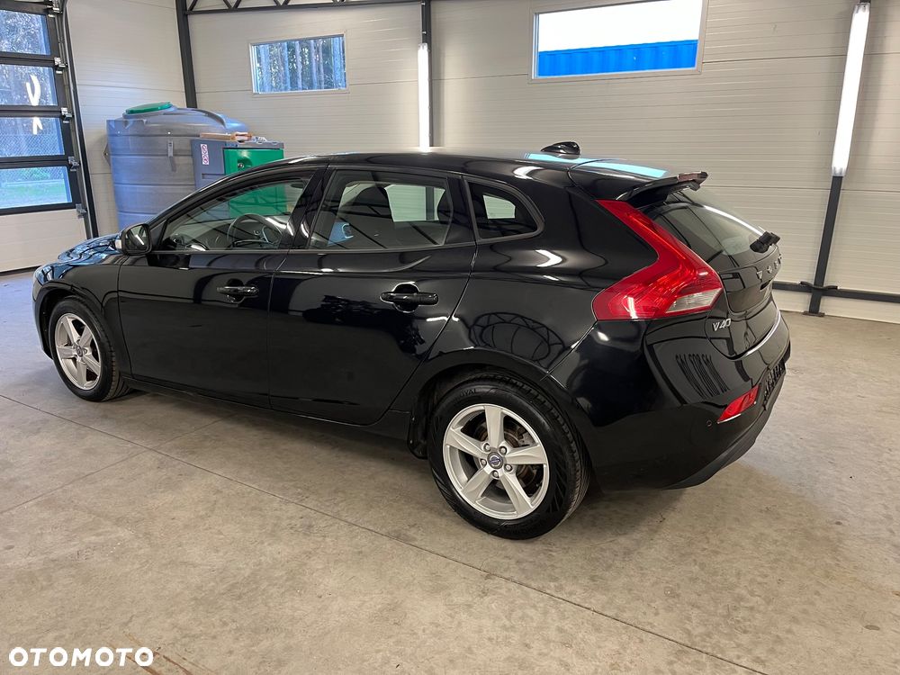 Volvo V40 D2 - 5