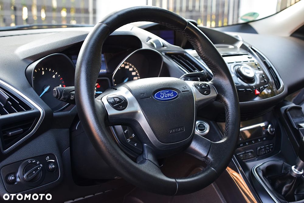 Ford Kuga 2.0 TDCi 4x4 Titanium - 26