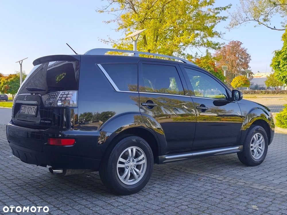 Mitsubishi Outlander 2.0 Intense + NAVI 2WD EU5 - 15