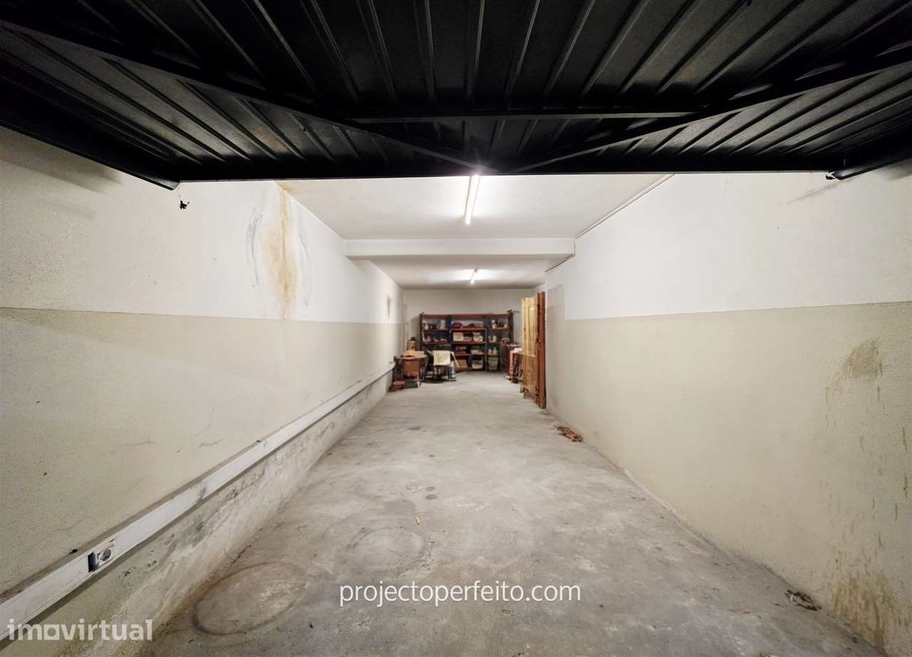 Garagem  Venda em Arcozelo,Vila Nova de Gaia - Grande imagem: 2/4