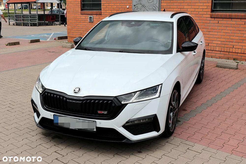 Skoda Octavia 2.0 TDI DSG RS - 2