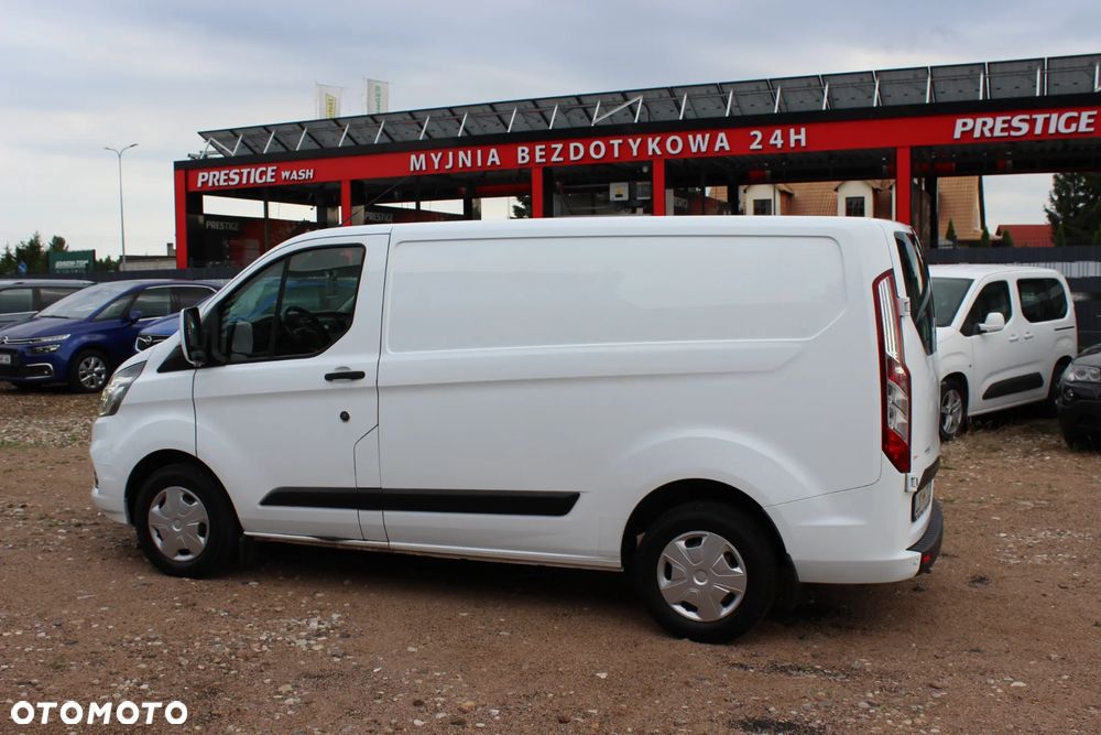 Ford TRANSIT CUSTOM - 29