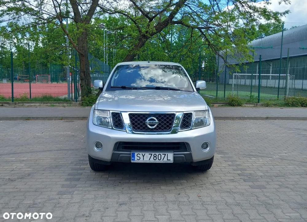 Nissan Navara - 2