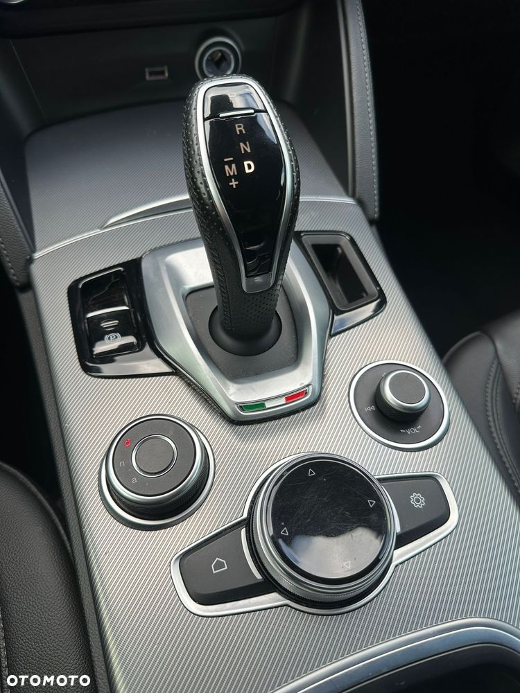 Alfa Romeo Stelvio 2.2 16V AT8 Q4 Sprint - 12