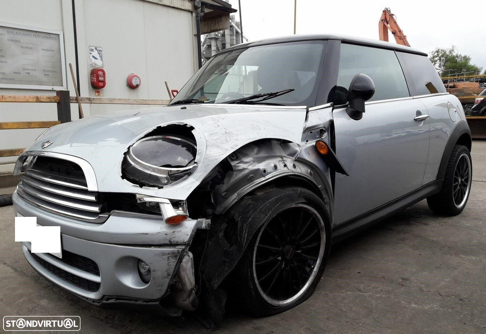Mini Cooper D  r56 1.6 HDI de 2009 disponível para peças PEGA DA MALA VENDIDA - 2