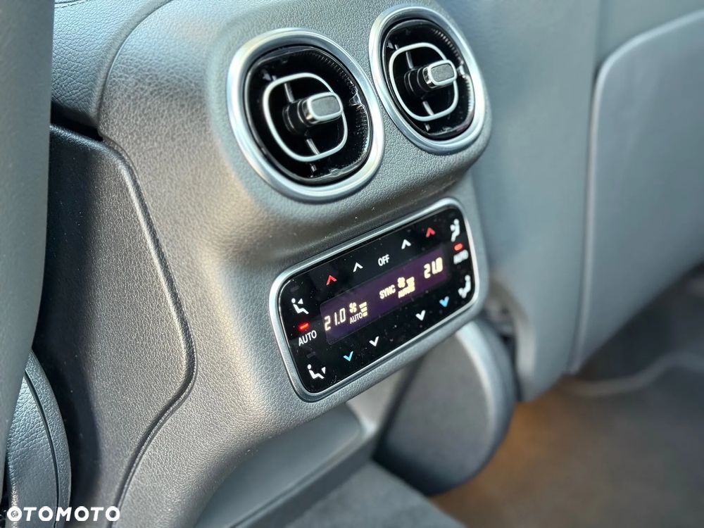 Mercedes-Benz GLC - 13