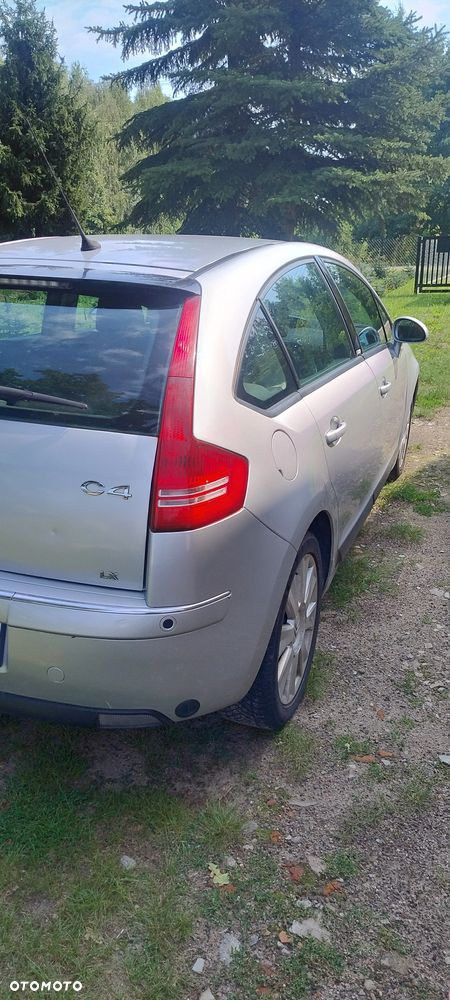 Citroën C4 2.0 16V Style - 3