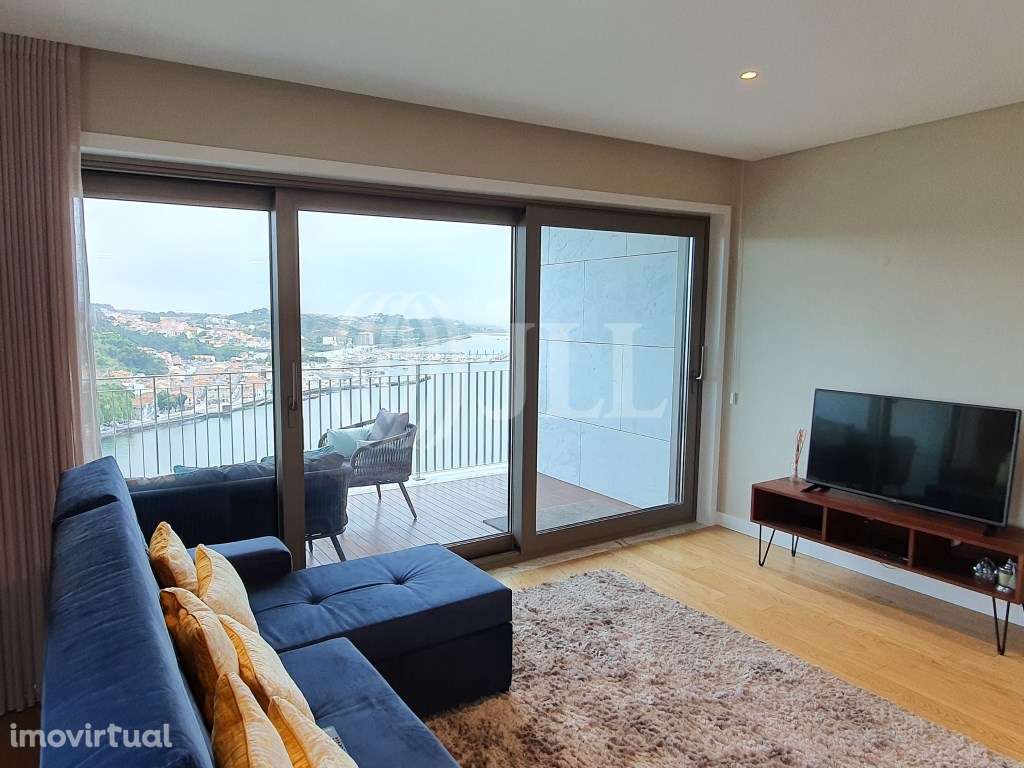 Apartamento T3 com garagem, no Edifício Panorâmico, Porto - Grande imagem: 5/23