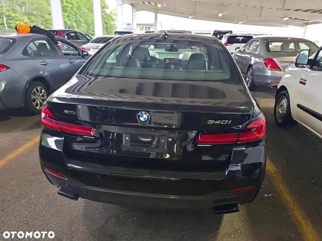 BMW Seria 5 540i xDrive Touring M Sport Edition - 5