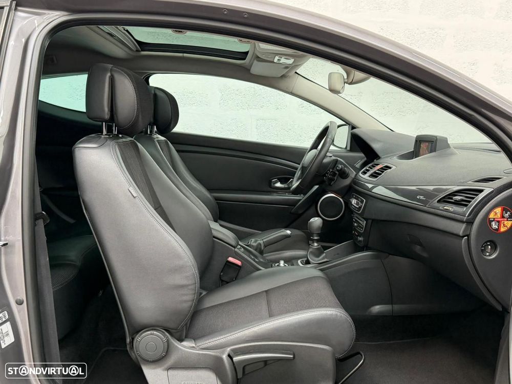 Renault Mégane Coupe 1.5 dCi GT Line EDC - 29