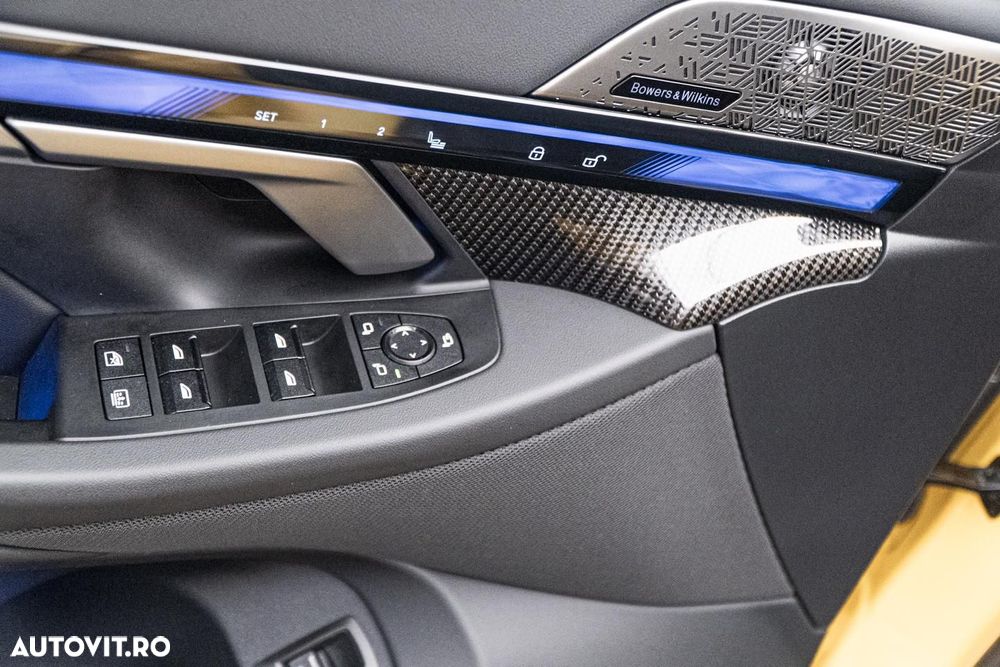 BMW M5 xDrive AT PHEV - 33