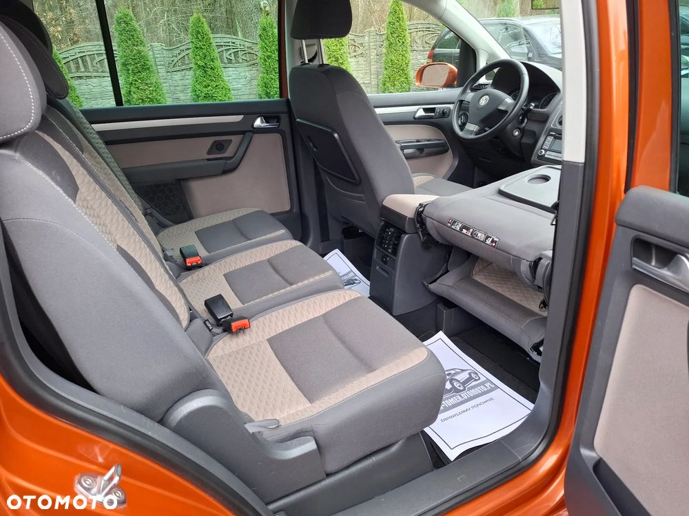 Volkswagen Touran 1.4 TSI Cross - 26