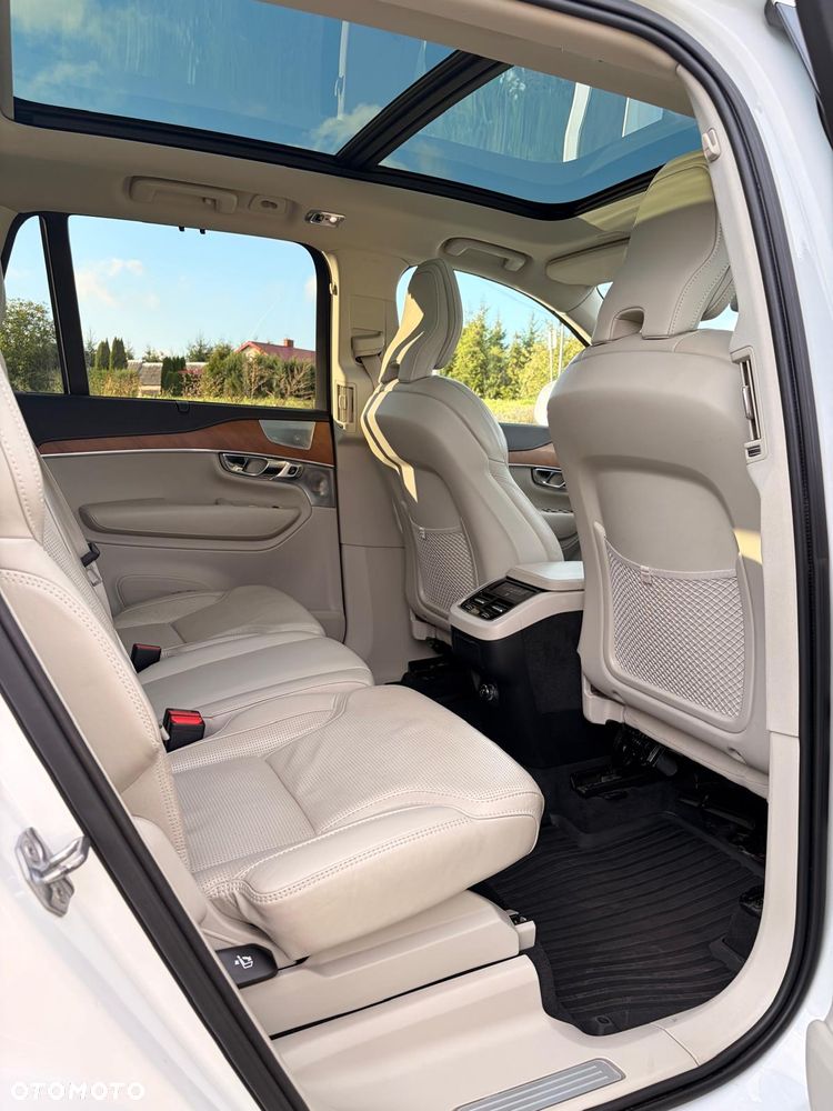 Volvo XC 90 D5 SCR AWD Inscription 7os - 11
