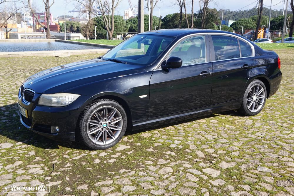 BMW 318 d Line Luxury - 4