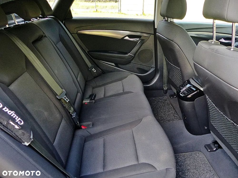 Hyundai i40 Kombi blue 1.7 CRDi Style - 24