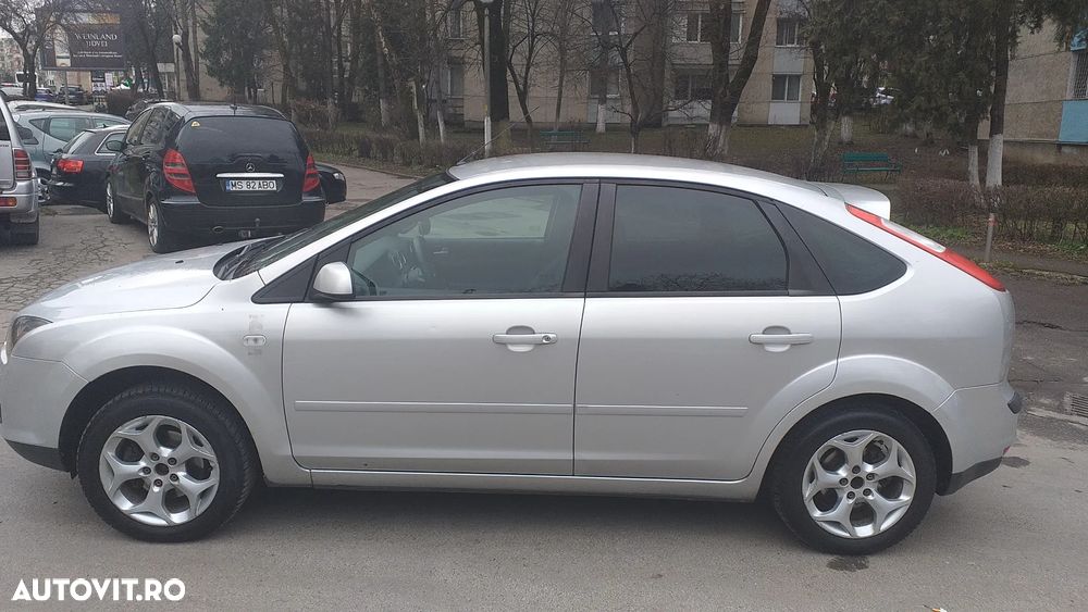 Ford Focus 1.6 TDCi Style - 6