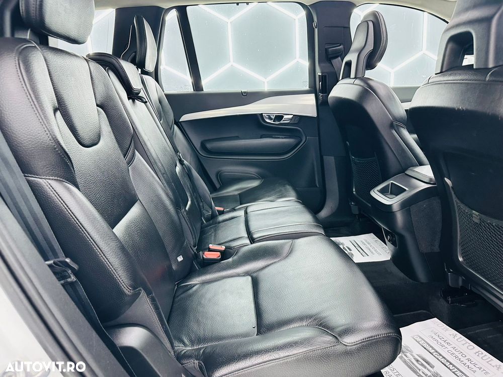 Volvo XC 90 D5 AWD Geartronic Momentum - 6