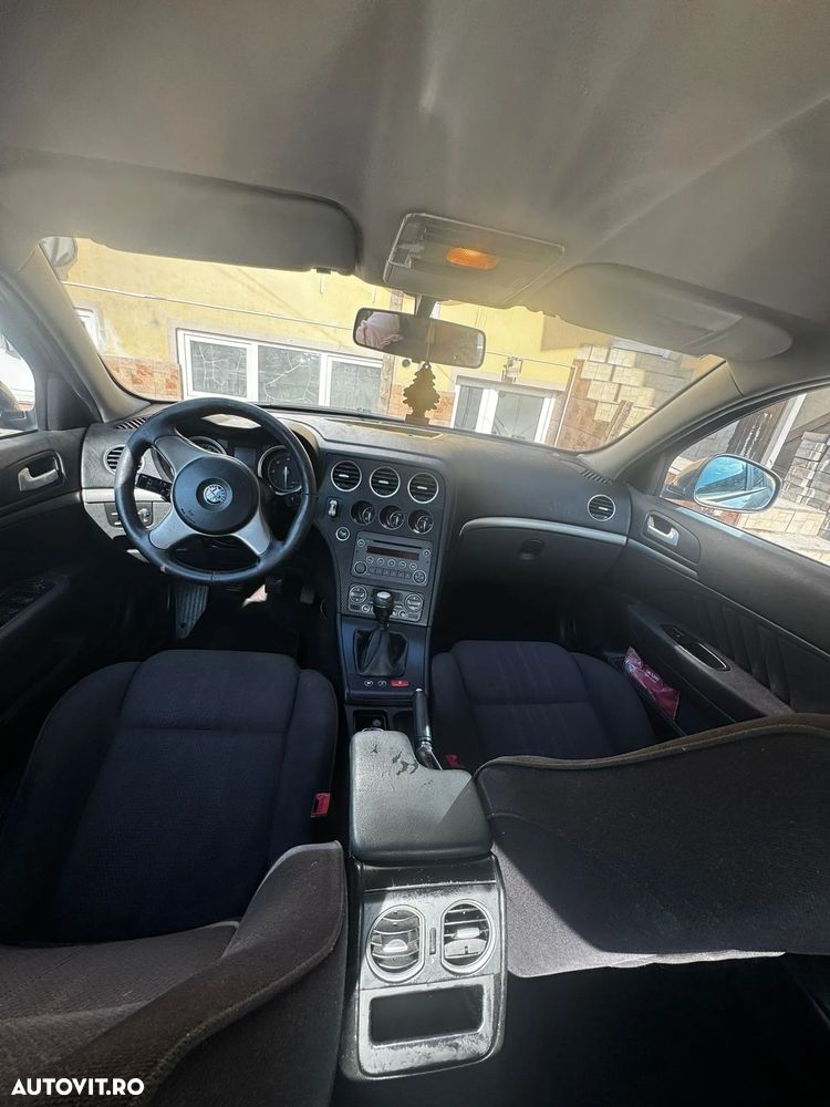 Alfa Romeo 159 1.9 Multijet Distinctive - 9