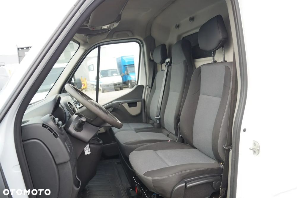 Renault Master - 25