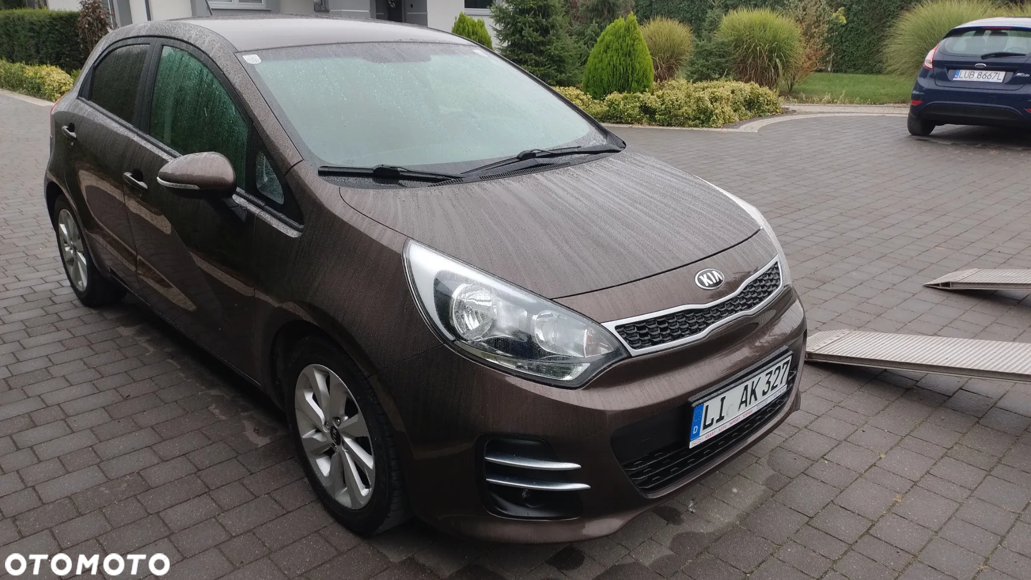 Kia Rio - 2