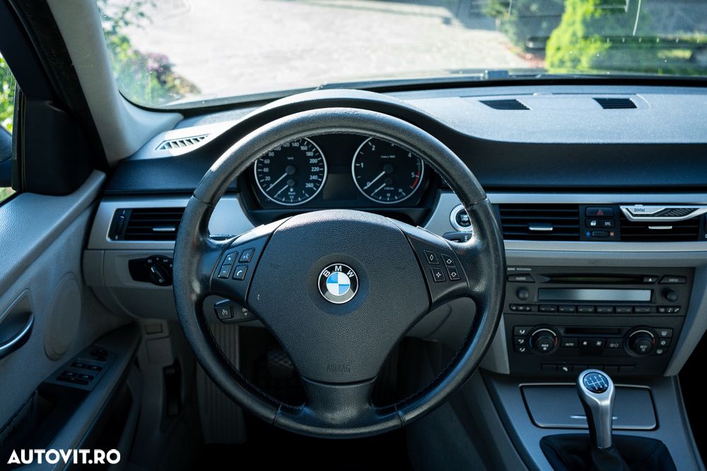 BMW Seria 3 320d - 13