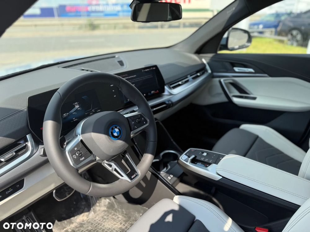 BMW iX2 eDrive20 66.5kWh - 10