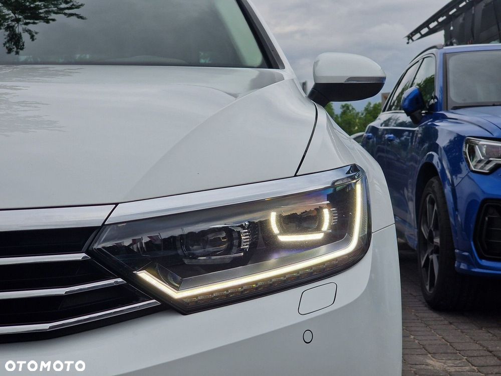 Volkswagen Passat 2.0 TDI SCR Highline - 12