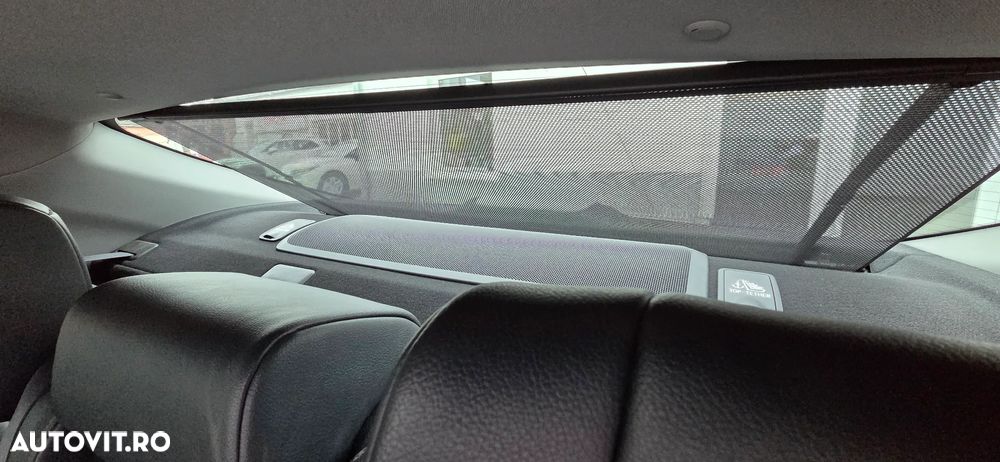 Toyota Camry 2.5 Exclusive - 36