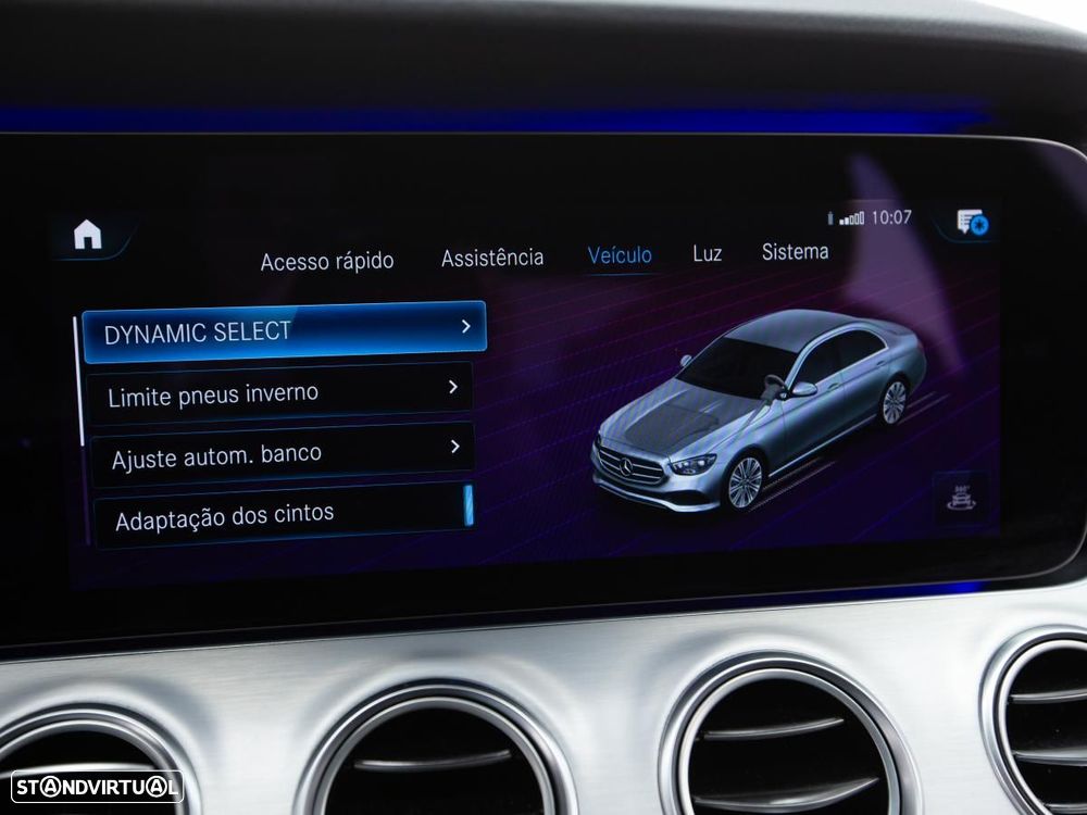 Mercedes-Benz E 300 de 9G-TRONIC - 35