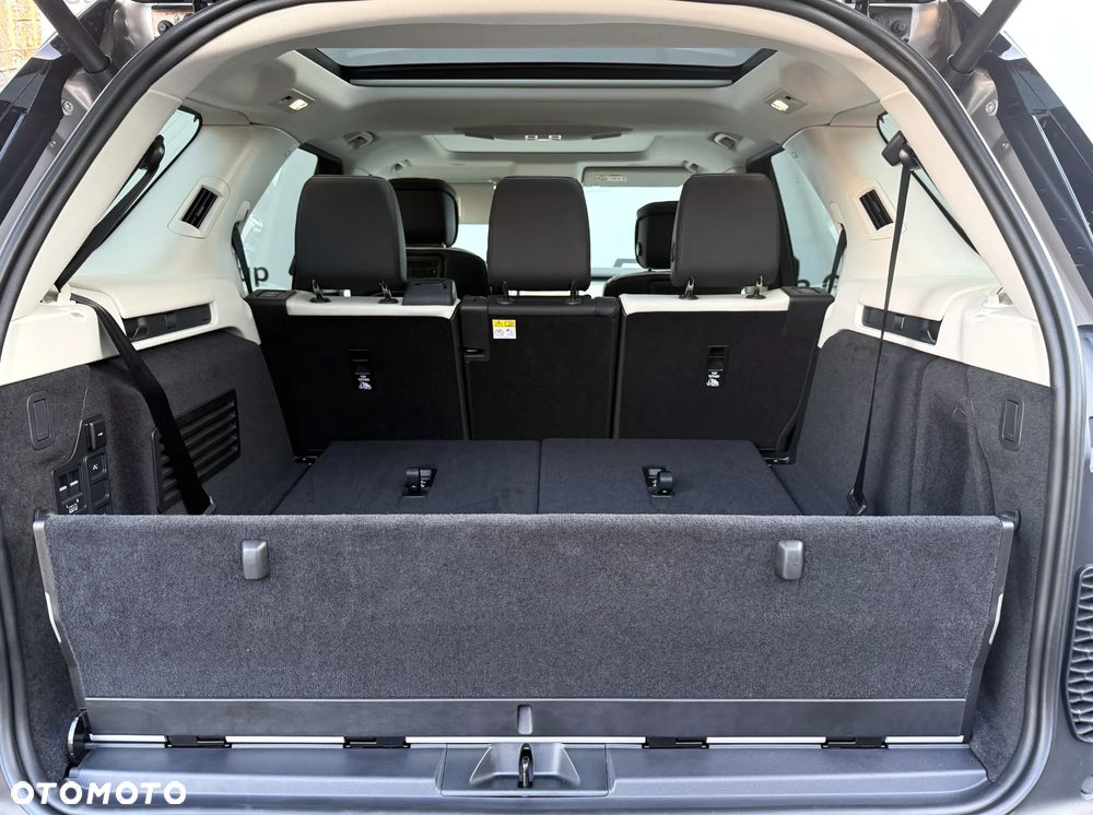 Land Rover Discovery D350 Dynamic HSE - 13