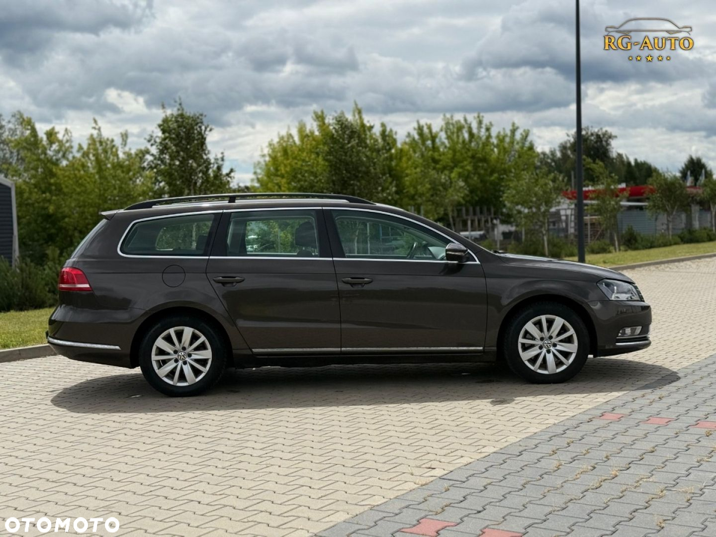 Volkswagen Passat - 7