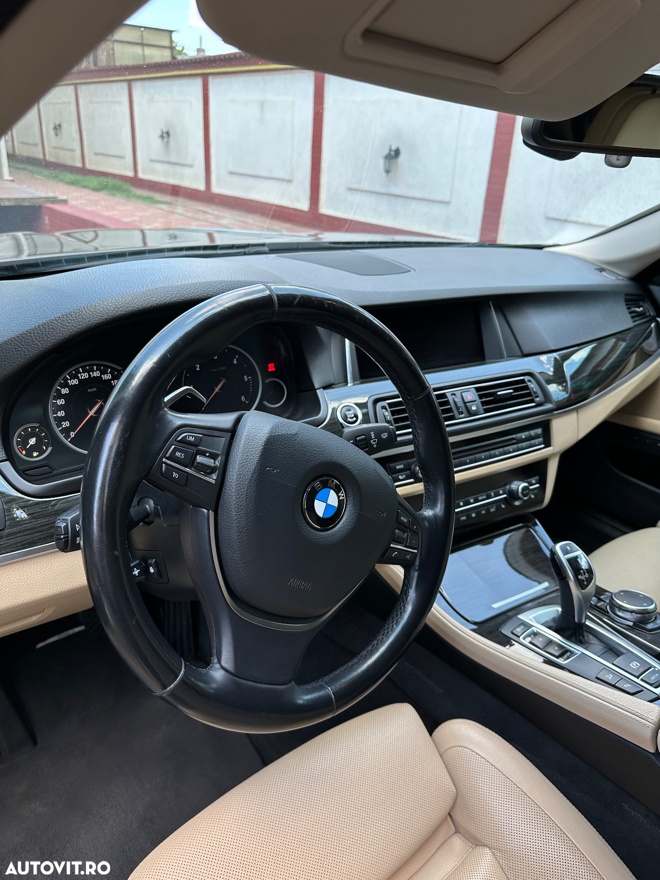 BMW Seria 5 525d xDrive AT - 6