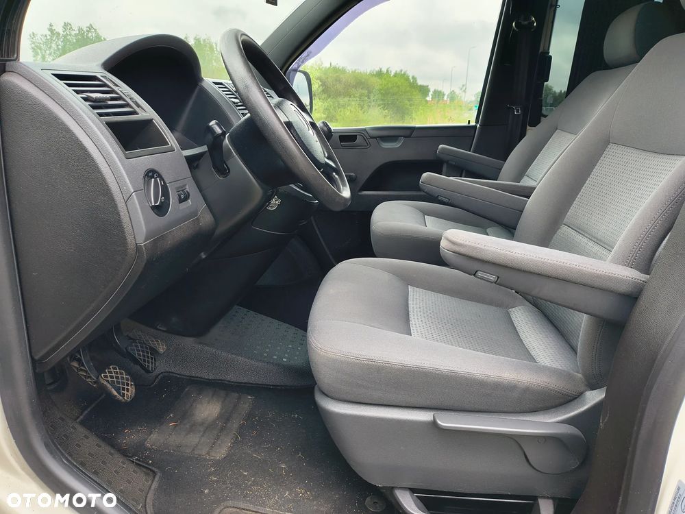 Volkswagen Caravela - 12
