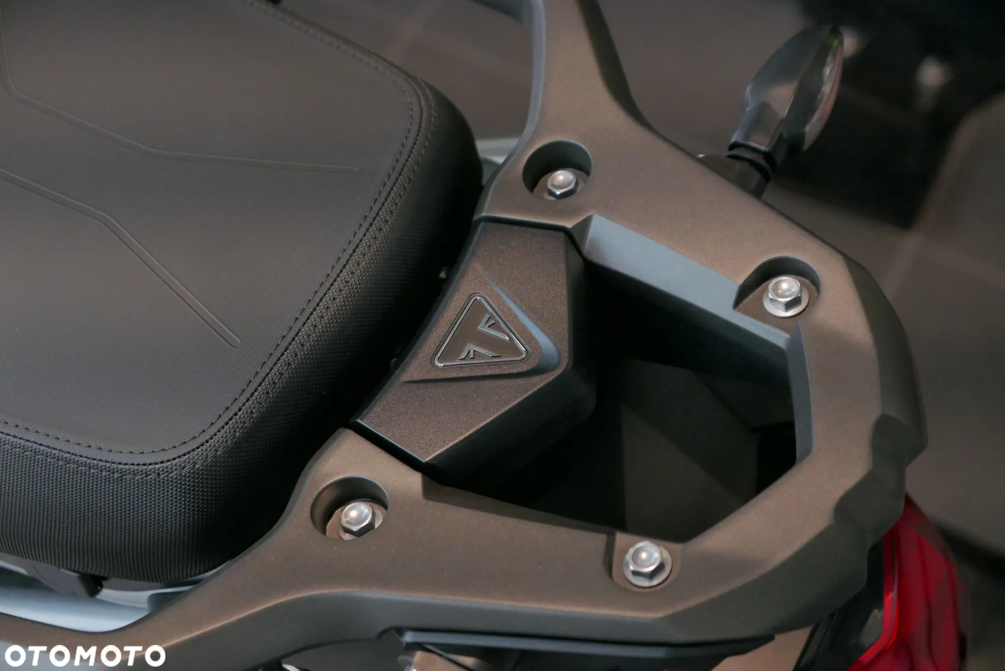 Triumph Tiger - 12