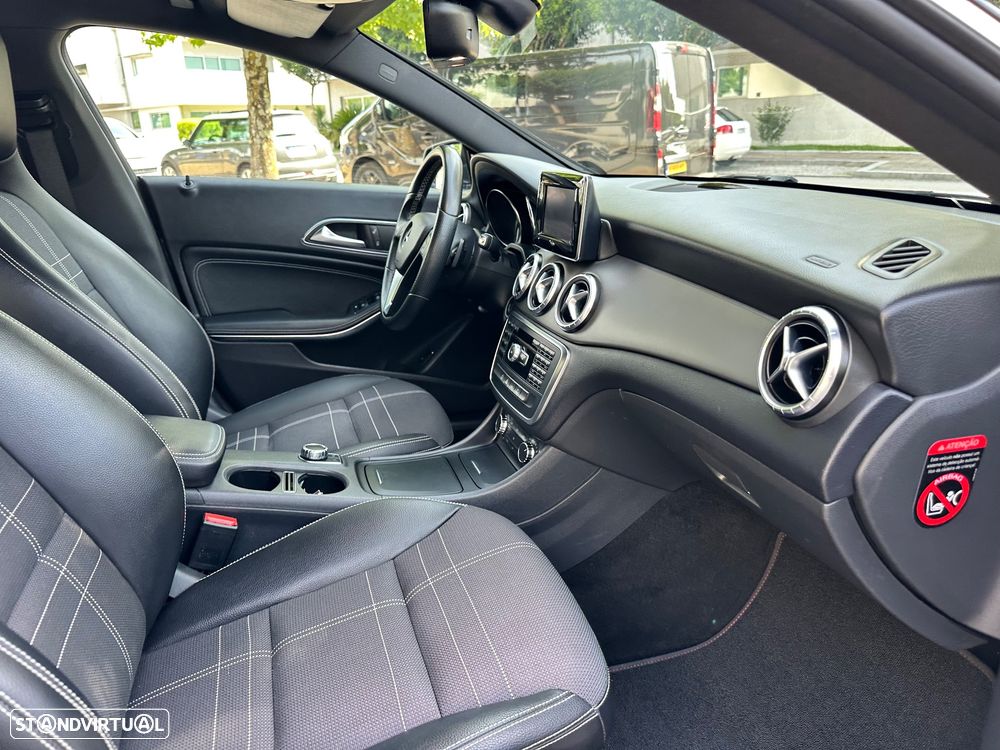 Mercedes-Benz CLA 220 CDI Urban Aut. - 43