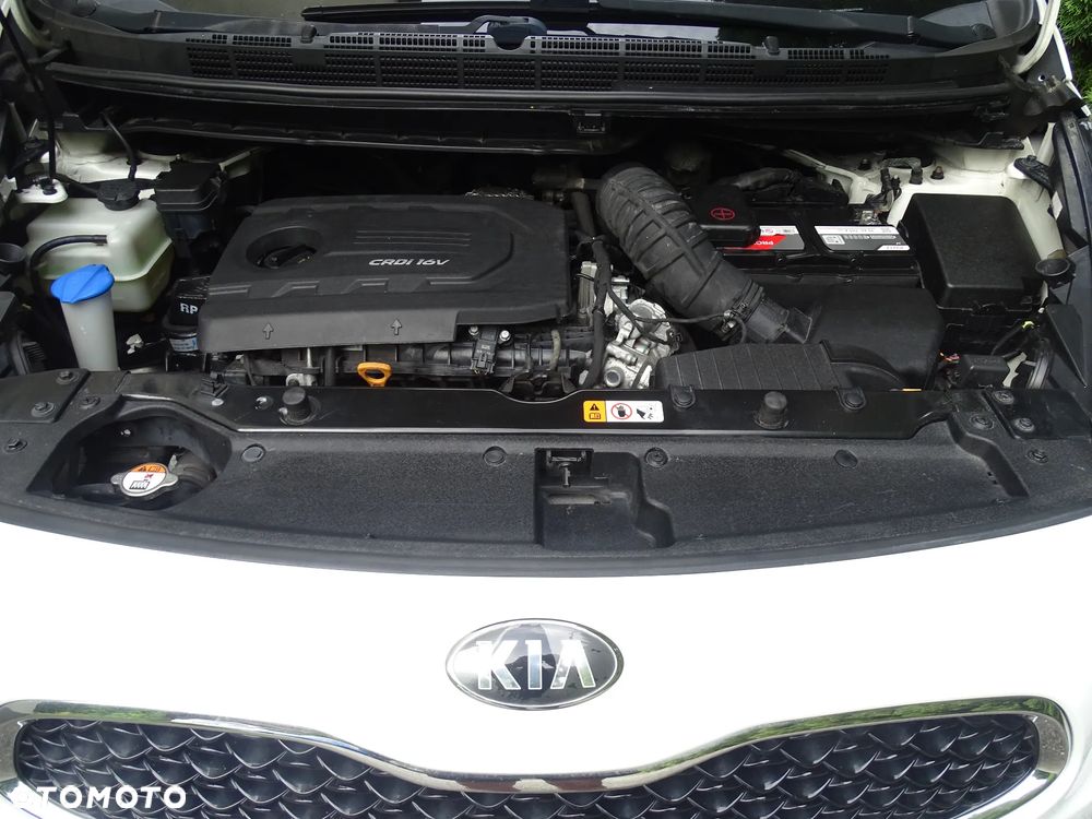 Kia Carens 1.7 CRDi Business Line 7os - 32