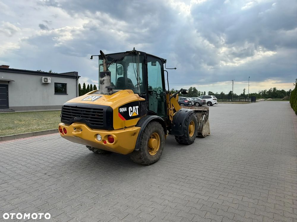 Caterpillar 906 - 3