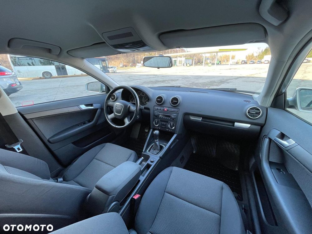 Audi A3 Sportback 1.6 Ambition - 6