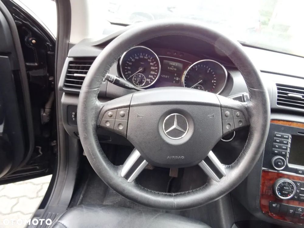 Mercedes-Benz Klasa R 320 CDI L 4-Matic - 23