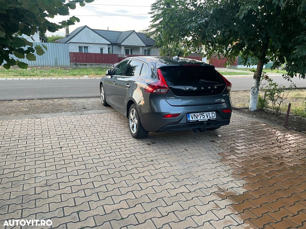 Volvo V40 D2 Kinetic - 6