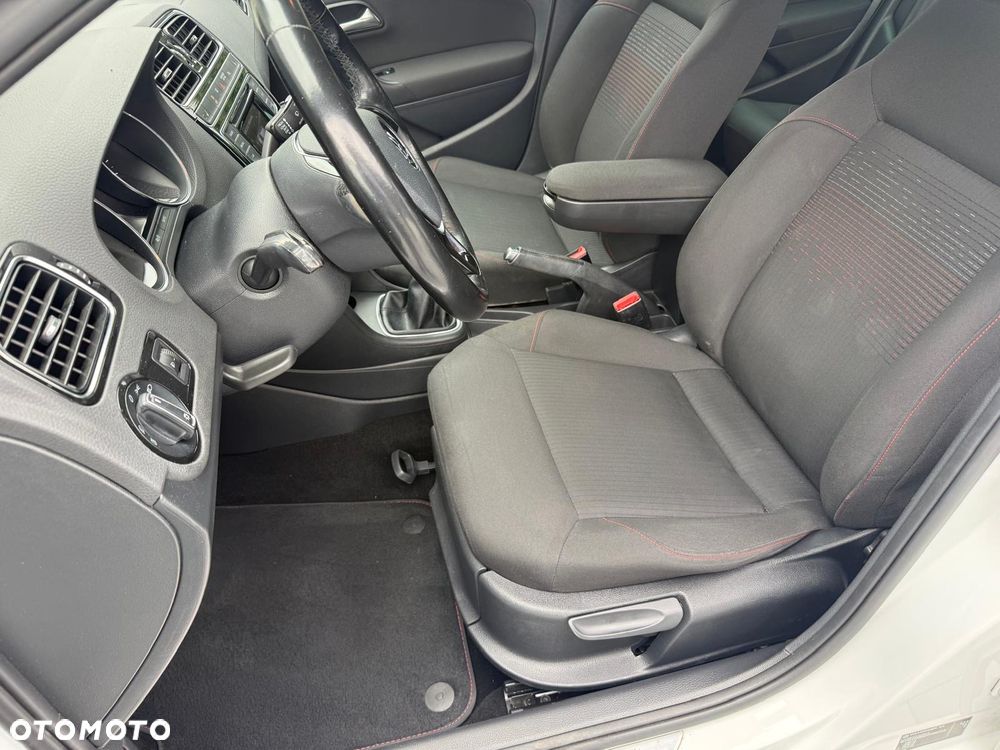 Volkswagen Polo 1.2 TSI (Blue Motion Technology) SOUND - 22